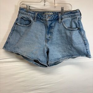 Abercrombie and Fitch A-Line Mid Rise Light Wash Jean Shorts Women Size 30